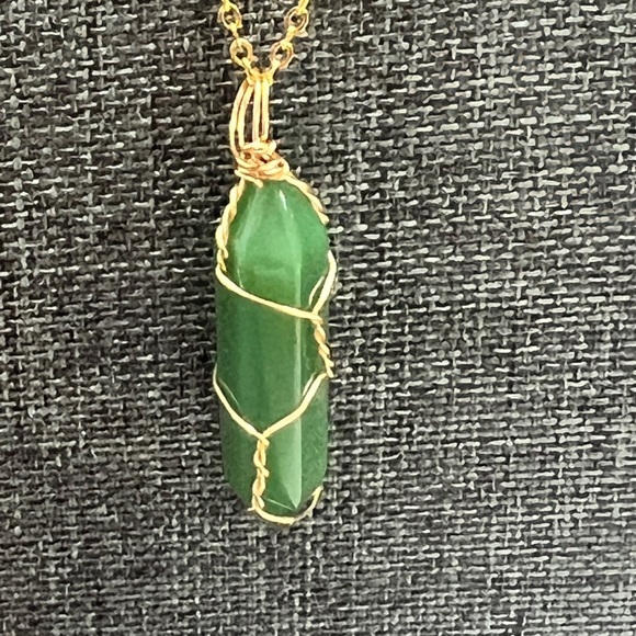 Green Aventurine - Picture 2 of 2